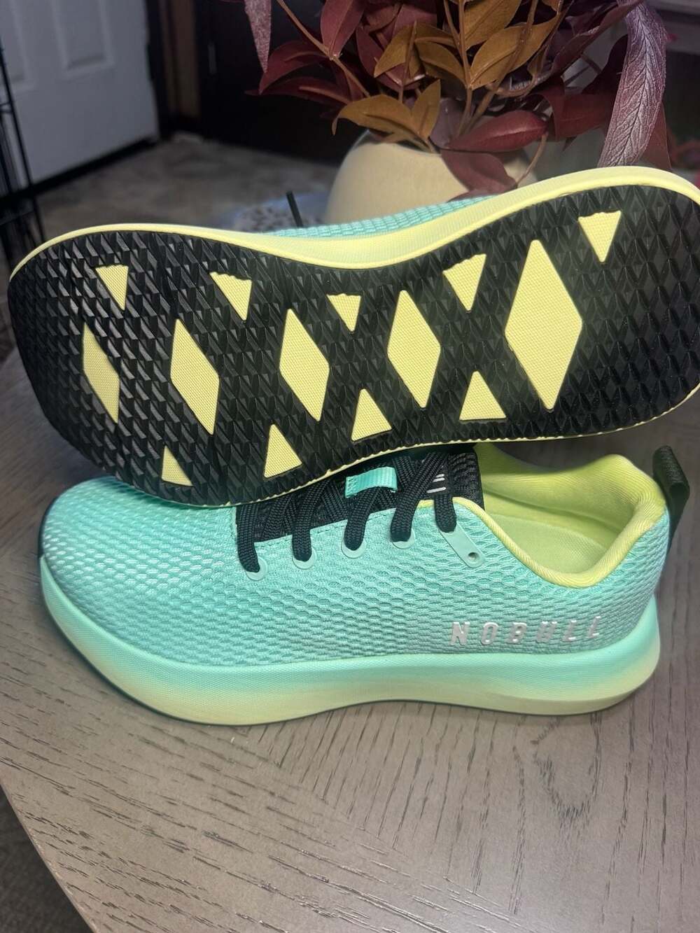 NOBULL Drive Size 8 Men's / 9.5 Women's Green